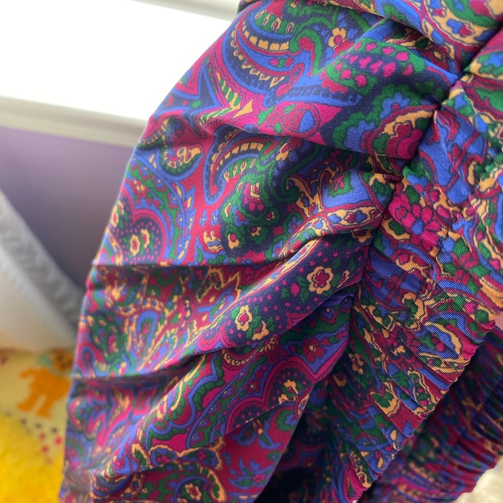 Vintage Elegant Paisley Midi Skirt in Purple and Pink - Picture 6 of 10